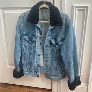 Reformation vintage faux fur trim denim jacket size S